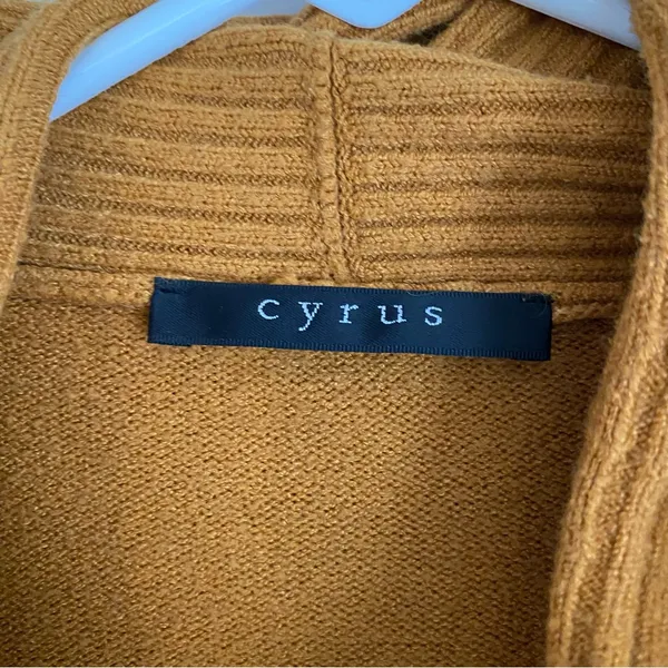 Cyrus Comfy Sweater! - Image 3