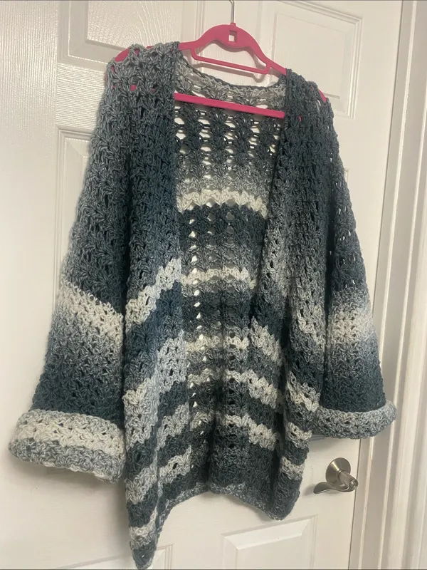 Handcrafted oversized Crochet Cardigan Granny Stitch Wide Sleeve gray ombré - Image 2