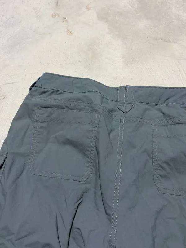 North face zip off hiking pants women’s 12 - Image 9