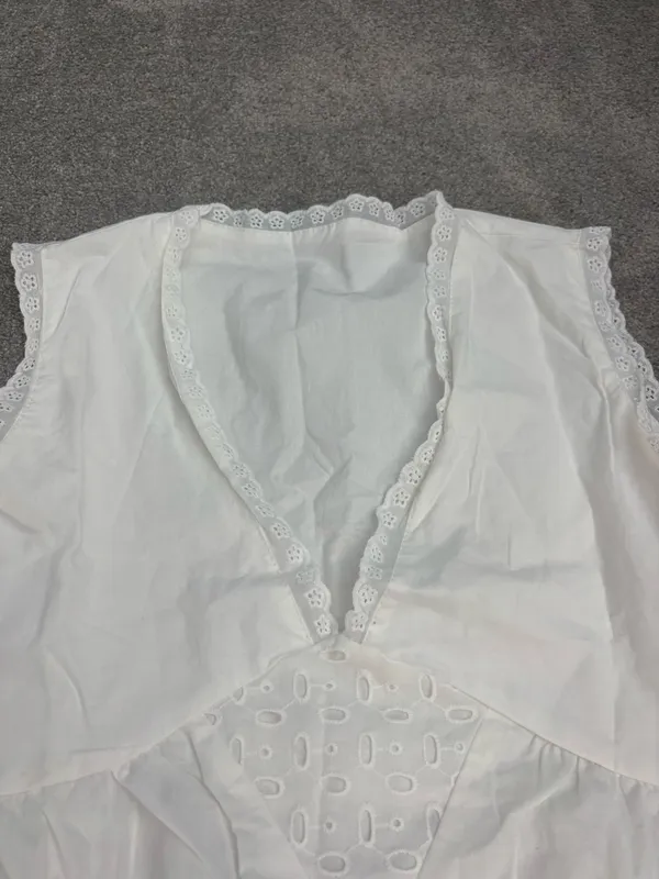 White dress - Image 3