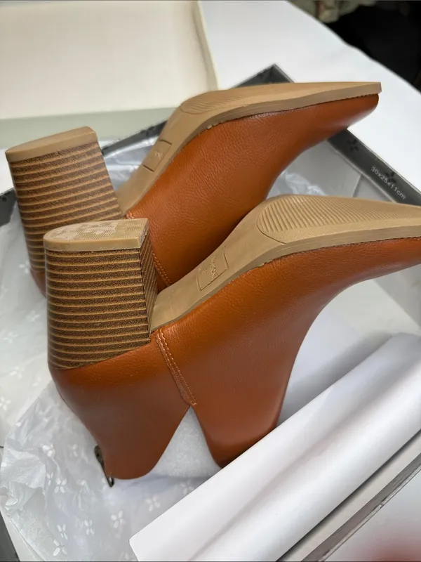 Sun + Stone Women's Elizaa Notched Pointed Toe Dress Booties Size 6M - Image 3