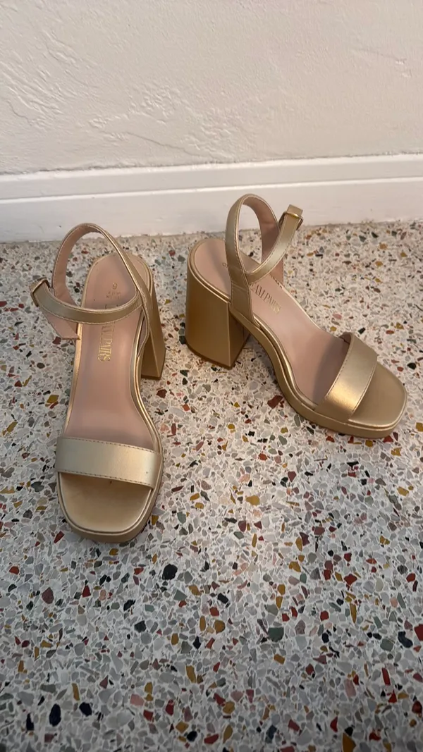 Dream Pairs Champagne Chunky Heels - Image 4