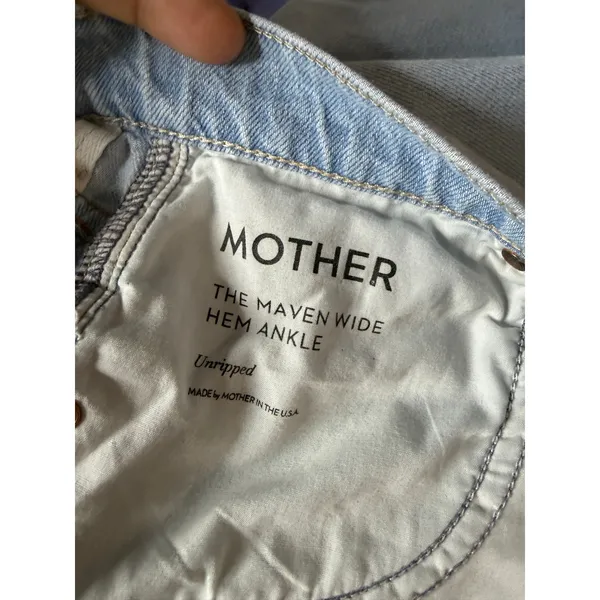 MOTHER The Maven Wide Hem Ankle Jeans in Unripped Wash size 30 - Image 11