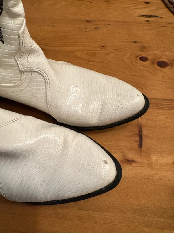 White Cowgirl Boots Size 6.5 - Image 2