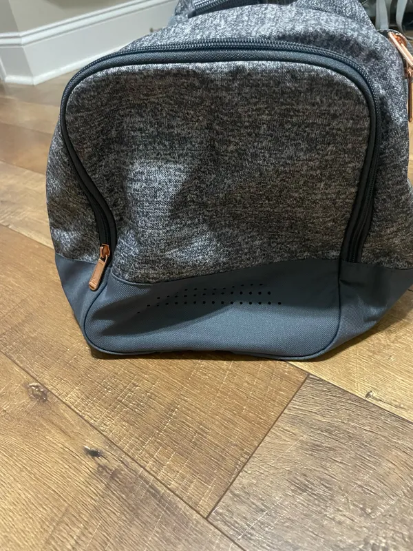 adidas grey and rose gold duffel bag - Image 4