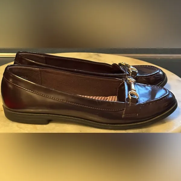 Dexflex Comfort Burgundy/Purple Loafers W Front Gold Buckle & Padding S… - Image 6