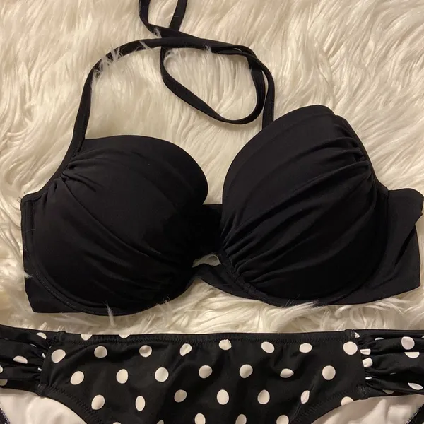 Victoria Secret Top and Bottoms Swim bottoms is size L and top is push up 34DD - Image 3