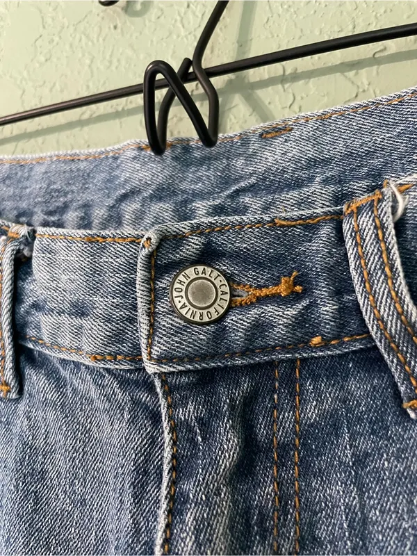 Brandy Melville John Galt Low Rise Bootcut Jean Size Small 4/6 Light Wash Denim - Image 4