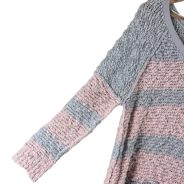 Free People Songbird Sweater V-Neck Striped Bouclé Knit Pink Gray Tunic Size M - Image 4