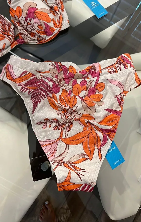 Cupshe Swimsuit Has Tags - Image 4