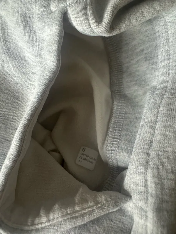 Lululemon shorts - Image 4
