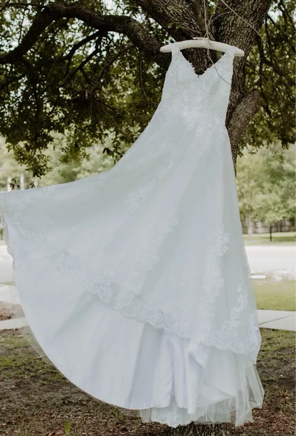 Wedding Dress White Size 8 - Image 3