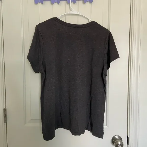 EUC | women’s scoop‎ neck tshirt — XL - Image 3