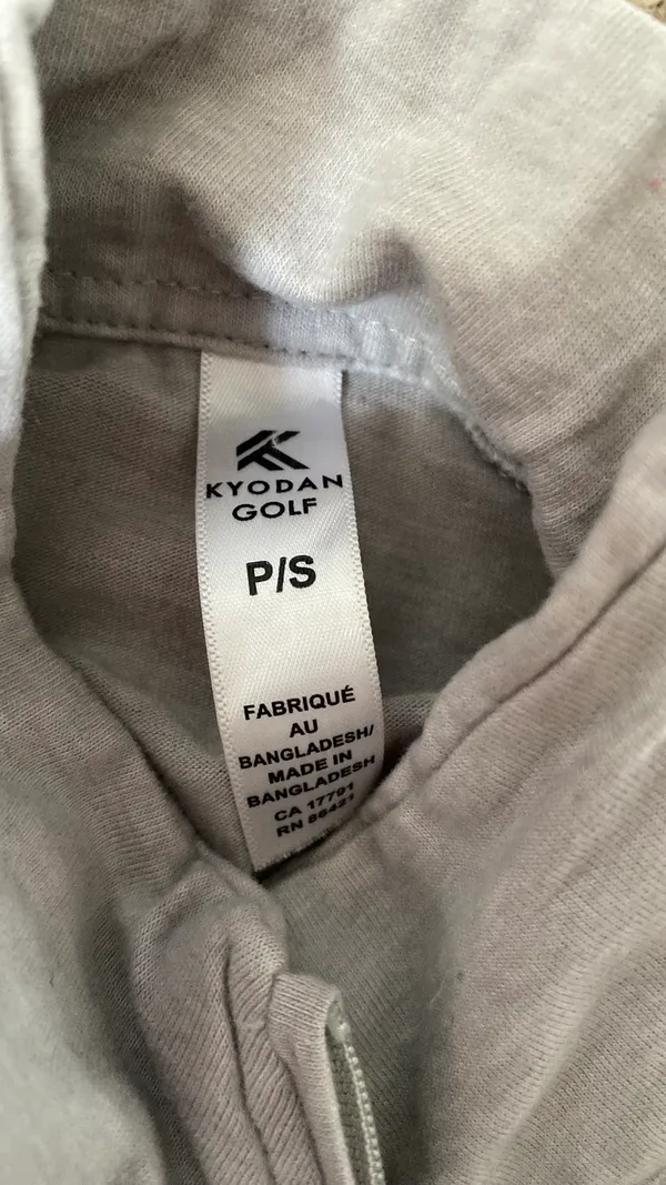Long sleeve grey athletic shirt - Image 2