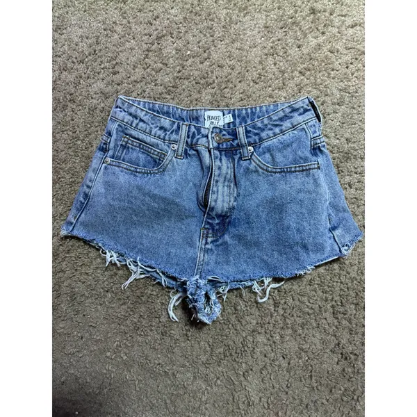 Princess Polly Womens Light Wash Distressed Raw Hem Denim Shorts Blue Size US 2 - Image 2