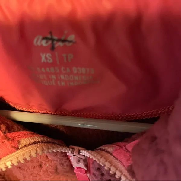 Aerie Pink Sherpa‎ Quarter-Zip Sweatshirt NWOT - Image 2