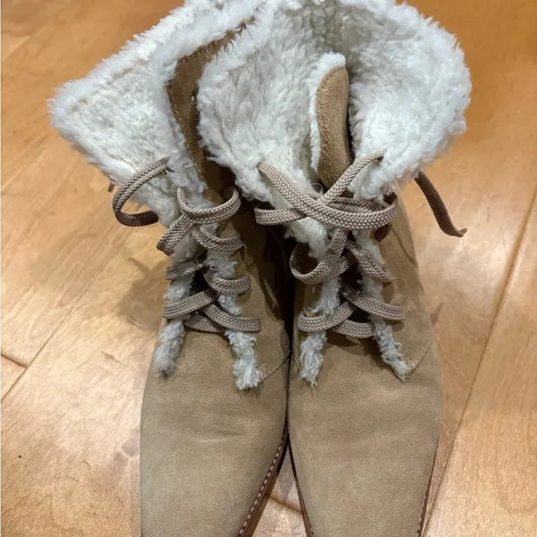 Talbots vintage suede lace up booties sz 6.5 beige - Image 2