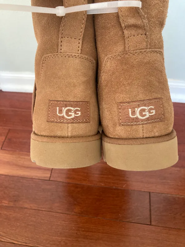 UGG Classic Chestnut Mini Boot - Image 3