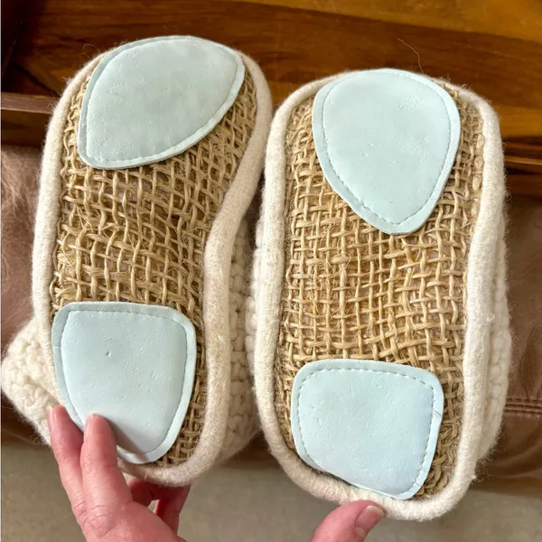 WIWAK Nonslip Slippers Size 7 - Image 5