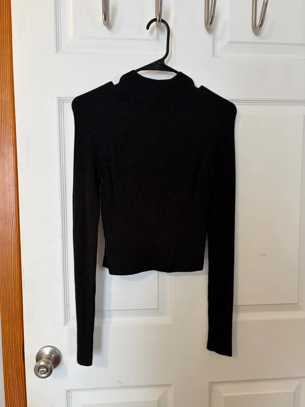 Urban Outfitters Sweater - Image 2