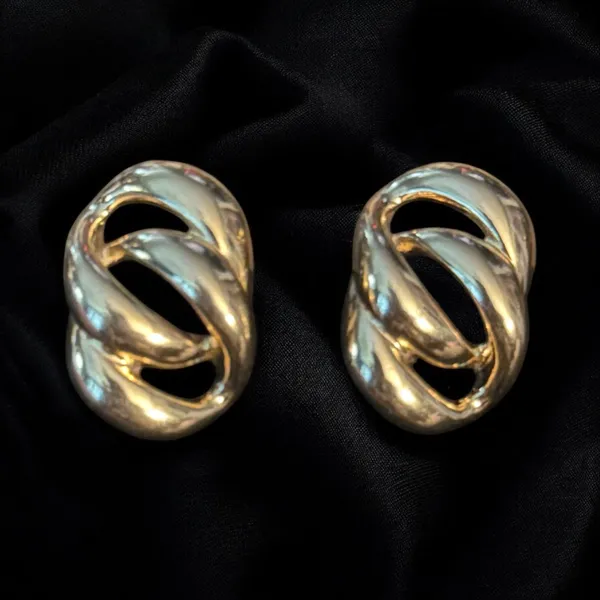 Vintage Napier gold tone chain link clip on earrings - Image 2