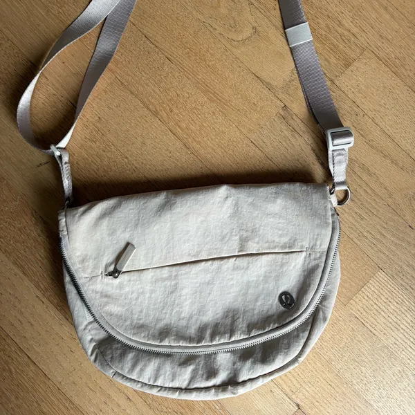 Lululemon all night festival bag - Image 11