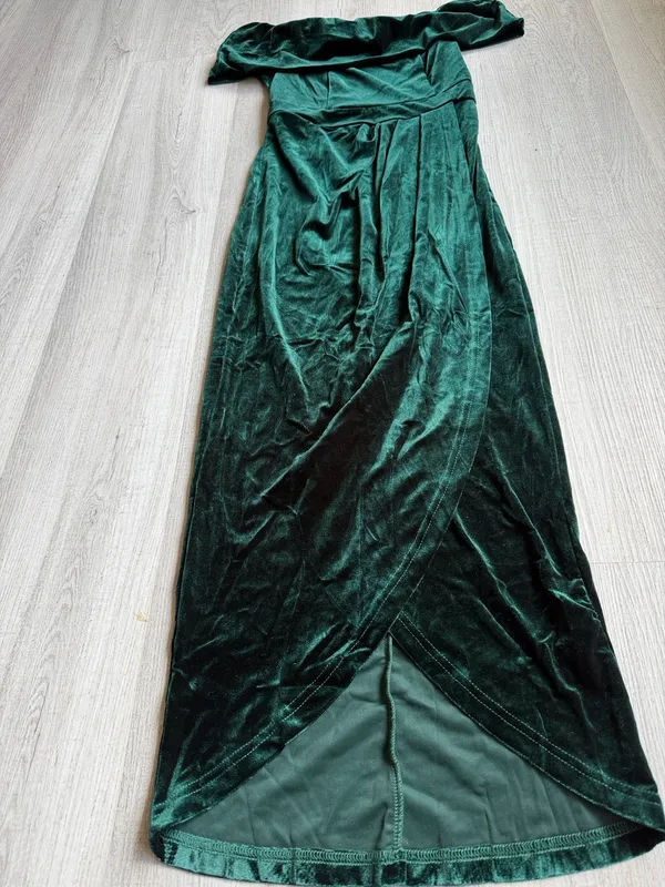 SHEIN Elegant Green Velvet Off-Shoulder Maxi Dress — Size S - Image 2
