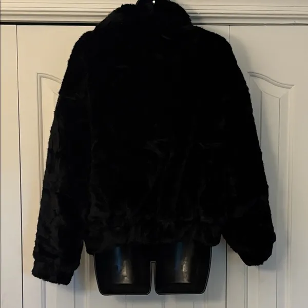 Locachy Shaggy Faux Fur Jacket Black Women Size Medium - Image 4