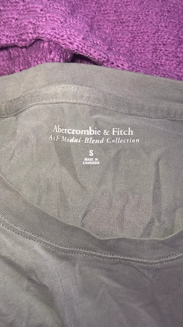 Abercrombie Olive green long sleeve top - Image 2