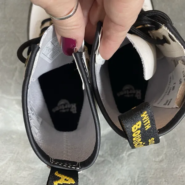 Dr. Martens Luana White Leather Lace‎ Up Combat Boots Women Sz 5 Smooth Punk New - Image 11
