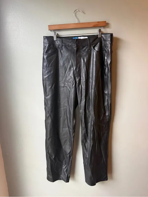 Old Navy High-Rise OG Loose Faux Leather Pants Size 14 Black - Image 2