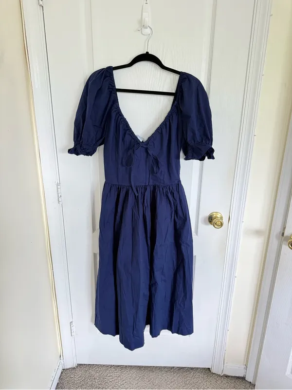 Hill House The Ophelia Midi Dress in Navy - Image 2