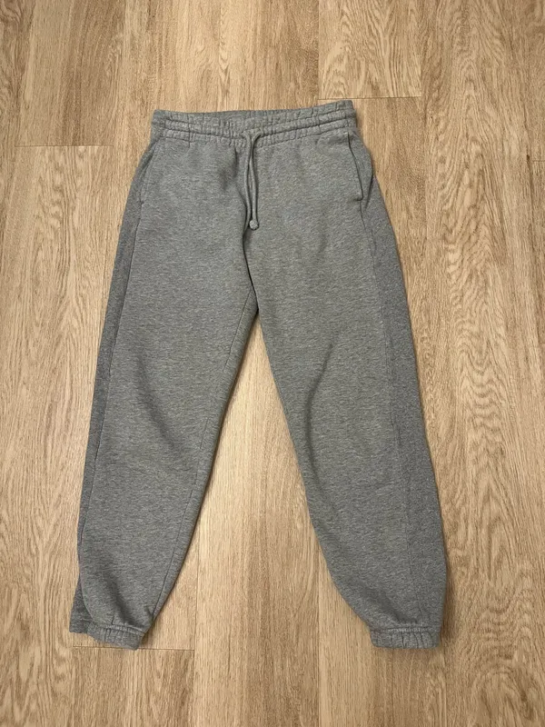 aritzia sweatpants - Image 2