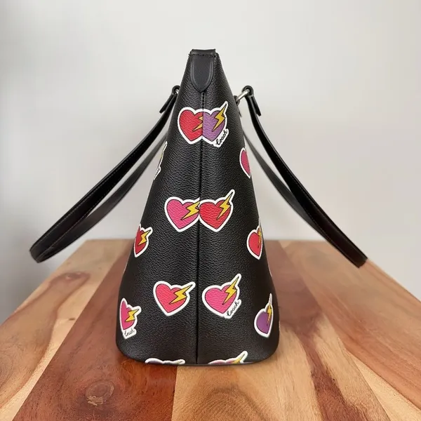 NWT Coach Gallery Tote Bag With Heart Bolt Print‎ - Image 4