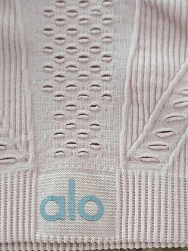 ALO Yoga Lark Perforated Sports Bra - Image 5