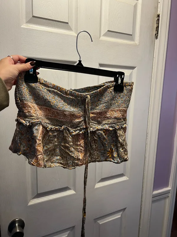 American Eagle Cropped Tube Top - Image 4
