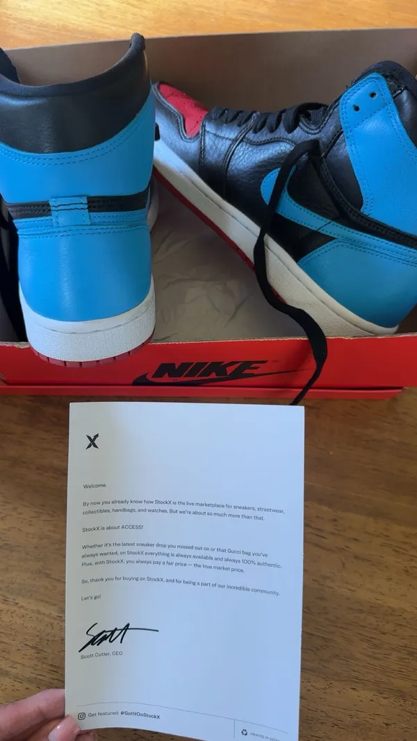 Nike Jordan Wmns Air Jordan 1 High OG 'NC to Chi' - Image 4