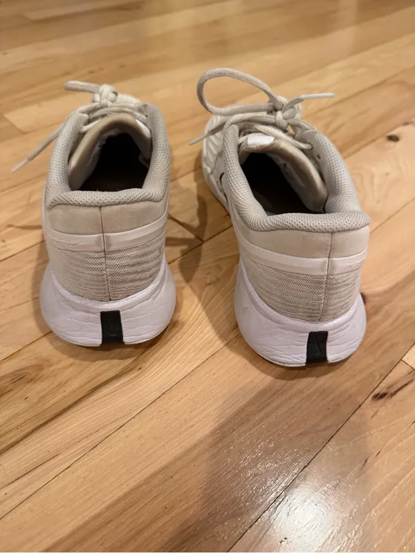 Nike Court Air Zoom Vapor Pro women’s tennis shoes size 7.5 - Image 3