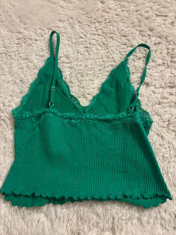 Green Lace Top Boutique - Image 2