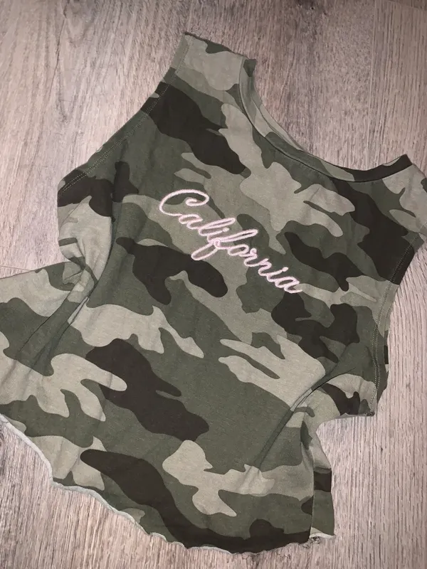 Garage - Camo Crop Top Small - Image 5