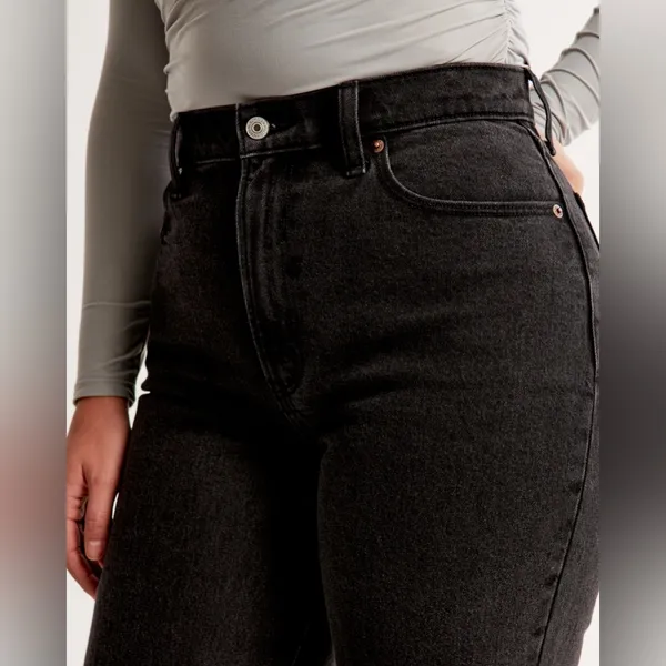 Abercrombie 90s Straight Jean Curve Love Ultra High Rise Jean Size 25 (0 Reg) - Image 3