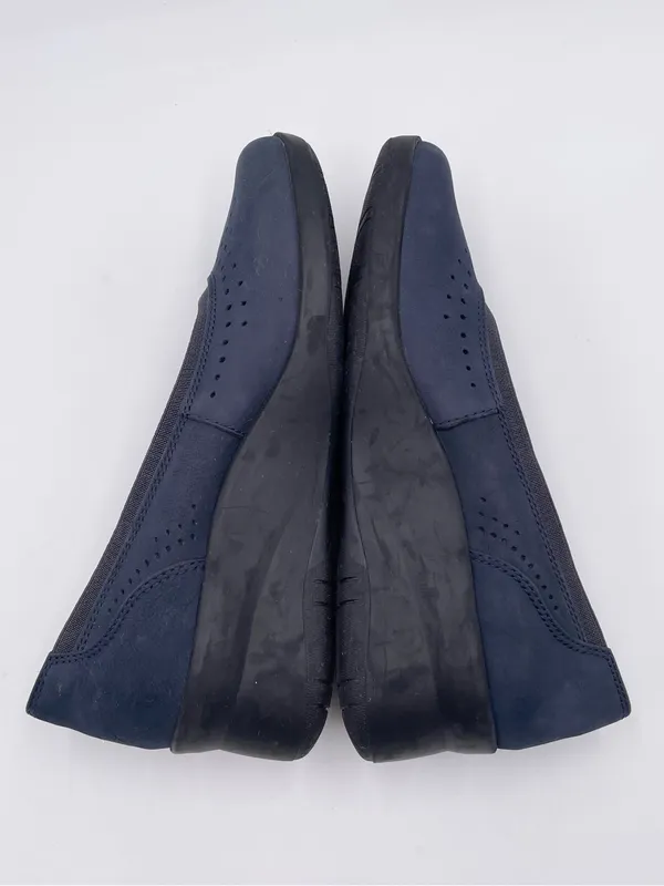 Clarks Collection Suttyn Kaylie Slip-On Shoes Size 7 Navy Blue Nubuck Leather - Image 7