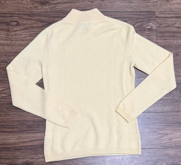 Women’s 100% Cashmere sweater Yellow - Image 2