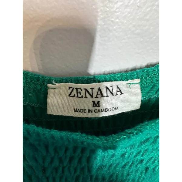 Zenana Emerald Green Smocked Bodice Tiered Maxi Dress Medium (light pilling) - Image 4