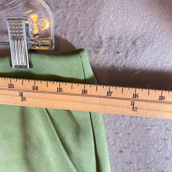 1095 | Vero Moda Faux Suede Mini Skirt‎ Sage Green Womens Large - Image 3