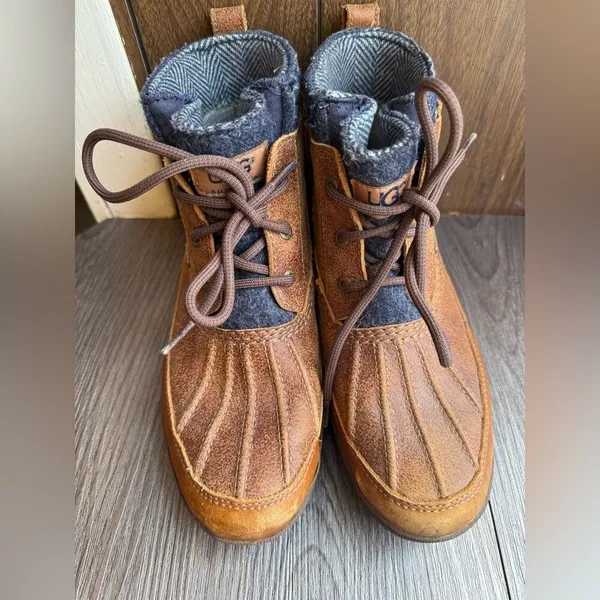 UGG Waterproof Leather Duck Boots Herringbone Wool Collar‎ Brown Lace Up size 8 - Image 2