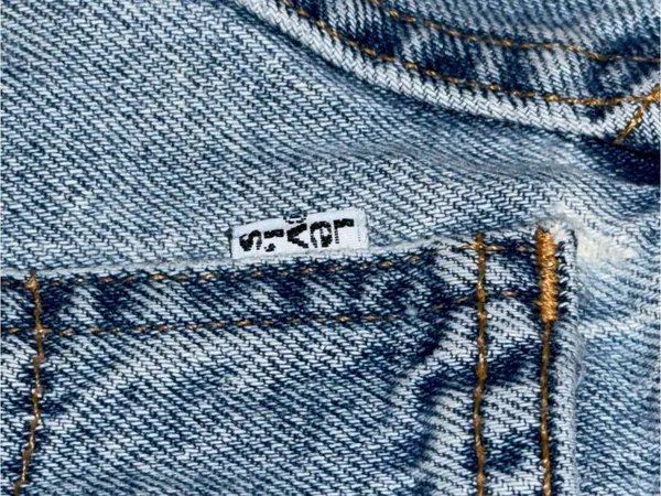 Vintage 90s Levi’s 912 White Tab Denim Shorts 6 P / 25 Light Wash USA Made Jorts - Image 4