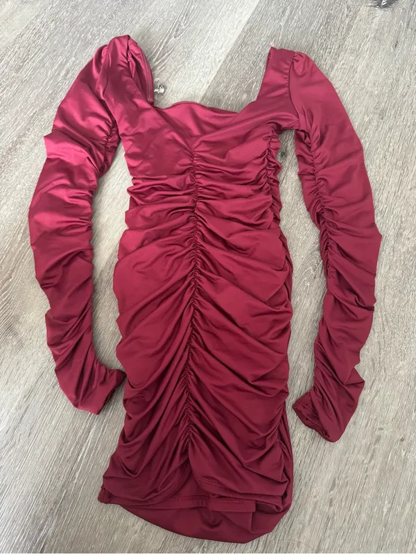Oh Polly Ruched Long-Sleeve Bodycon Dress in Burgundy (0) - Image 3