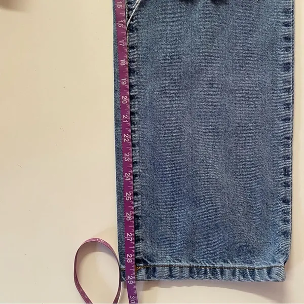 Cotton On Medium Wash Blue Ripped Knee Loose Straight Jean Size 4 EUC - Image 7