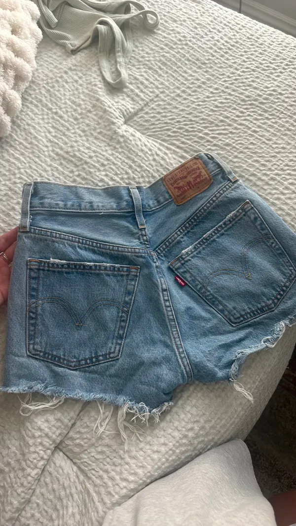 Levis jean shorts  - Image 3